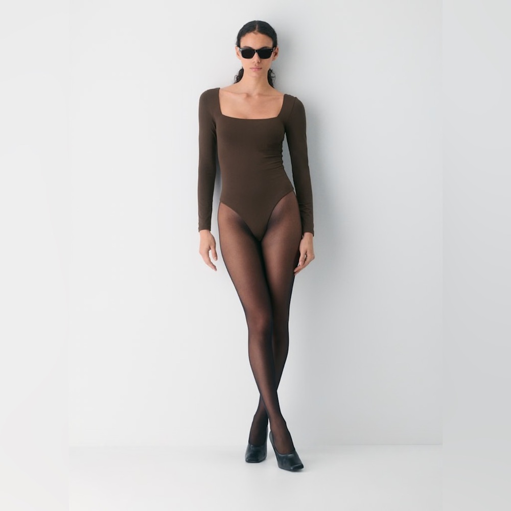 Aritzia Original Contour Squareneck Bodysuit
